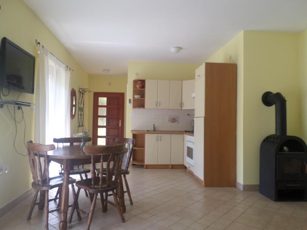Apartment Jana Штинян Екстер'єр фото
